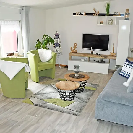 منزل للإقامة Ferienwohnung Mit Terrasse Und Garten بيرغن أوف روغن
