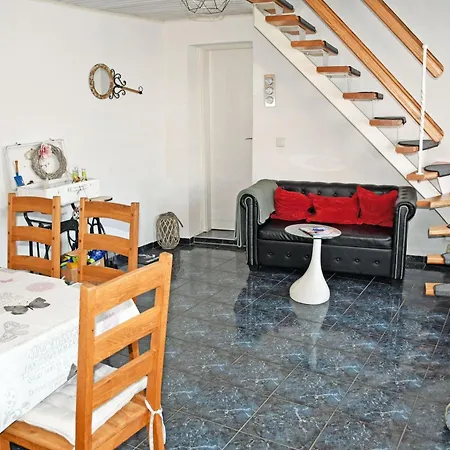 Ferienwohnung Mit Terrasse Und Garten منزل للإقامة *