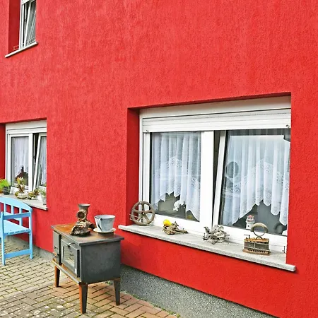 홈스테이 Ferienwohnung Mit Terrasse Und Garten