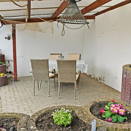 Ferienwohnung Mit Terrasse Und Garten منزل للإقامة